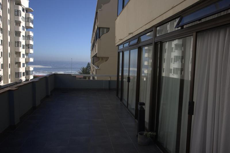 To Let 2 Bedroom Property for Rent in Sea Point Western Cape